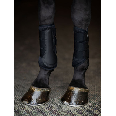 Stinchiere da dressage Equestrian Stockholm in mesh Edizione nera Nero