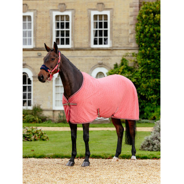 Coperta in pile con monogramma Arika LeMieux Mirtillo rosso Rosa Coperta in pile con monogramma Arika LeMieux Mirtillo rosso Rosa