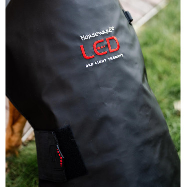 Cappotto per cani terapeutico Horseware con luce rossa a LED Nero / nero Cappotto per cani terapeutico Horseware con luce rossa a LED Nero / nero