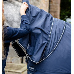 Coperta Horseware Show Ready Blu marino / blu marino e argento Coperta Horseware Show Ready Blu marino / blu marino e argento