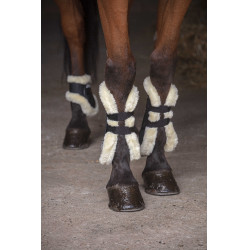 Stinchiere Norton XTR montone sintetico Nero