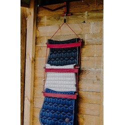 Espositore a scala per coperta Hippotonic Bordeaux Espositore a scala per coperta Hippotonic Bordeaux