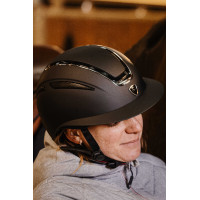 Casco Equithème Agris visiera larga Nero argentato