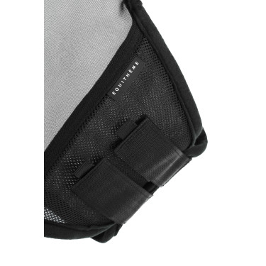 Maschera anti-mosche anti-UV Equithème con frange Nero