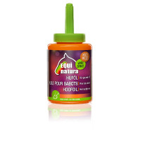 Olio per zoccoli Equinatura con pennello 450 mL Olio per zoccoli Equinatura con pennello 450 mL