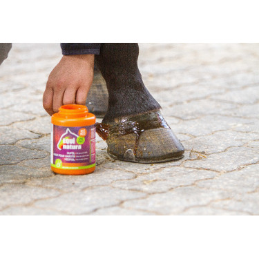 Olio per zoccoli Equinatura con pennello 450 mL