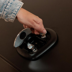 Cassetta porta alimenti in alluminio Grooming Deluxe by Kentucky con ruote Nero