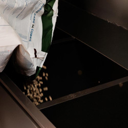 Cassetta porta alimenti in alluminio Grooming Deluxe by Kentucky con ruote Nero