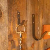 Porta briglie da 5 nero opaco Grooming Deluxe Nero