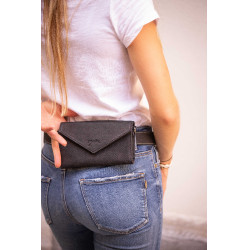 Phone Pocket Pénélope in pelle traforata nera Nero Phone Pocket Pénélope in pelle traforata nera Nero