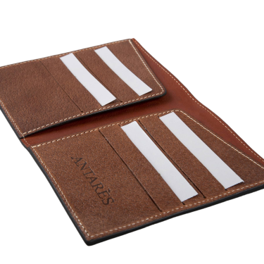 Porta passaporto Antares in pelle color malto