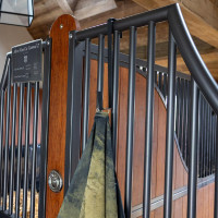 Gancio porta-coperte Mat Grooming Deluxe di Kentucky Nero