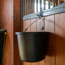 Porta-secchio amovibile Mat Grooming Deluxe by Kentucky Nero