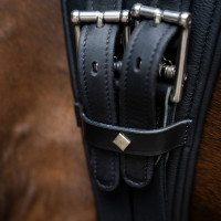 Sottopancia da dressage anatomico Imperial Riding con fibbie a rullo Nero