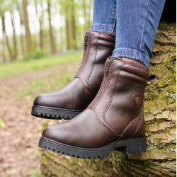Stivali da campagna con zip Atri Shires Moretta Marrone Stivali da campagna con zip Atri Shires Moretta Marrone