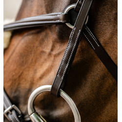Briglia Grackle a forma di 8 Horseware con capezzina incrociata Marrone Briglia Grackle a forma di 8 Horseware con capezzina incrociata Marrone