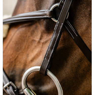 Briglia Grackle a forma di 8 Horseware con capezzina incrociata Marrone Briglia Grackle a forma di 8 Horseware con capezzina incrociata Marrone
