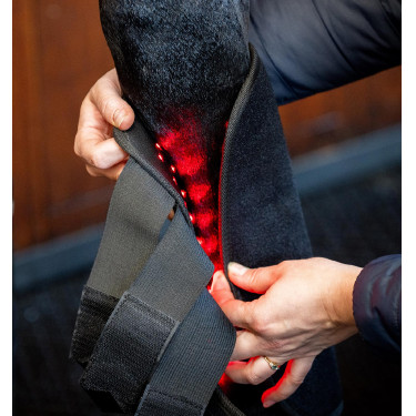 Stinchiere terapeutici Horseware con luce rossa a LED Nero / nero