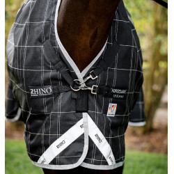 Coperta Horseware Rhino Wug Vari-Layer 450g Nero / quadri bianco grigi Coperta Horseware Rhino Wug Vari-Layer 450g Nero / quadri bianco grigi