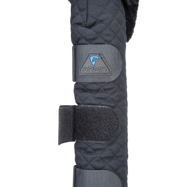 Protezione per coda imbottita Shires Arma SupaFleece Nero