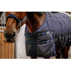 Coperta da scuderia Equithème 600D 3 Layers per cavalli Coperta da scuderia Equithème 600D 3 Layers per cavalli