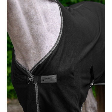 Coperta in pile Economic Waldhausen con cinghie incrociate Nero