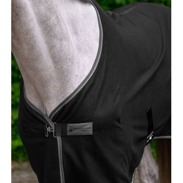 Coperta in pile Economic Waldhausen con cinghie incrociate Nero