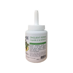 Unguento riparatore liquido a base di oli vegetali e arricchito con cheratina ESC Laboratoire Unguento riparatore liquido a base di oli vegetali e arricchito con cheratina ESC Laboratoire