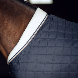 Coperta da scuderia B Vertigo Theo 150 g Coperta da scuderia B Vertigo Theo 150 g