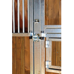 Facciata apribile in legno di Douglas / Collo di cigno La Gée Facciata apribile in legno di Douglas / Collo di cigno La Gée